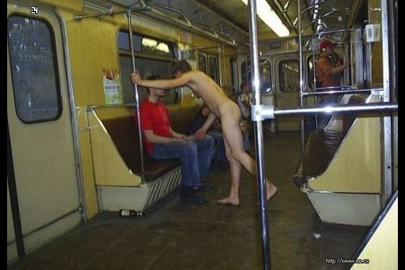 Секс в метро 18 фото
