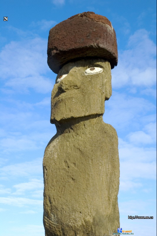 Каменные статуи острова пасхи страна. Моаи остров Пасхи туловища. Остров Пасхи статуи. Рисование Моаи с острова Пасхи. Идолы острова Пасхи.