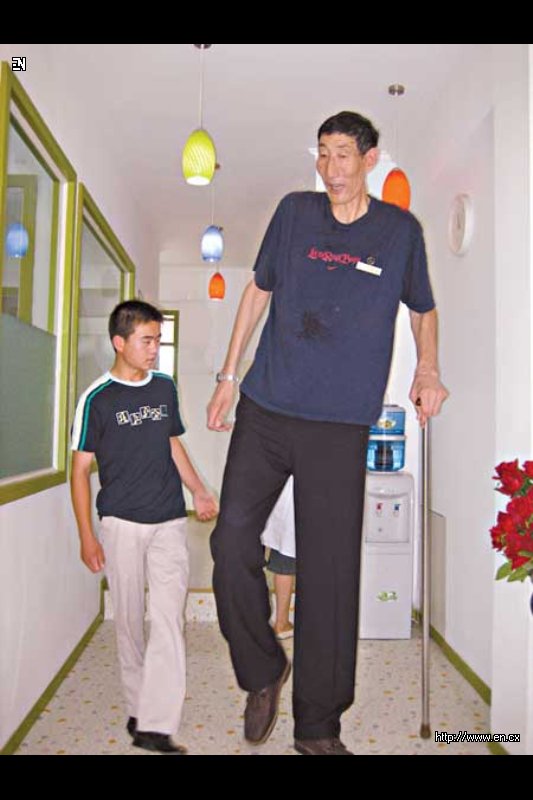 Самый высокий человек в китае