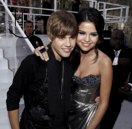 justin-bieber-selena-gomez-romance-rumors.jpg