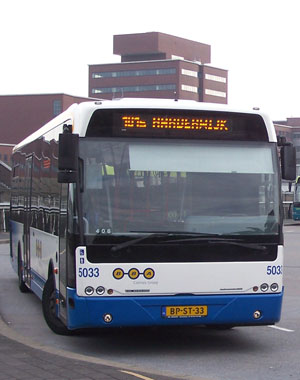 BBA_5033_Connexxion_8195_SVN_127_Amersfoort_Station_23-08-2006.jpg